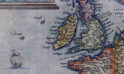 A pequena ilha de Hy-Brasil pode ser vista rotulada em um mapa do século XVI a oeste da Irlanda