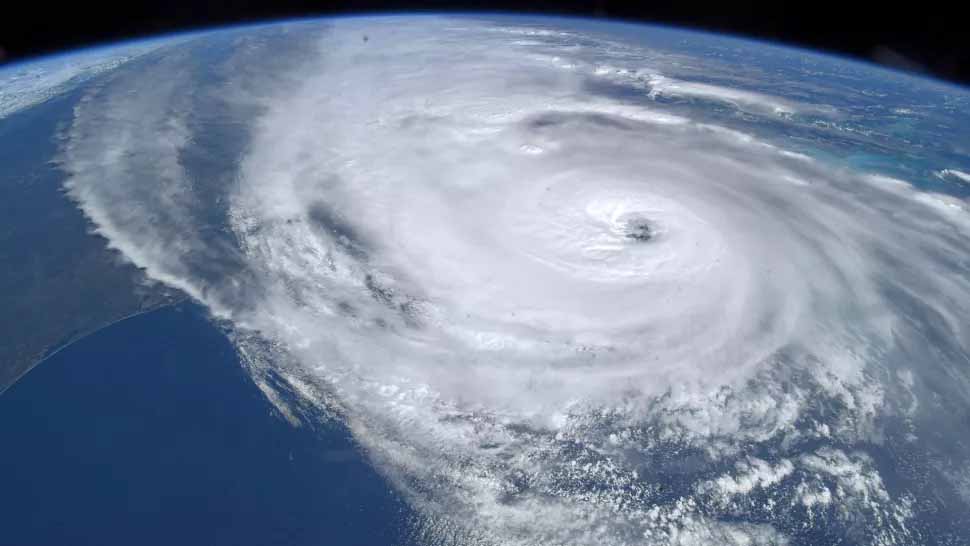 Esta imagem do furacão Ian foi tirada pelo astronauta da NASA Bob Hines durante a Expedição 68.