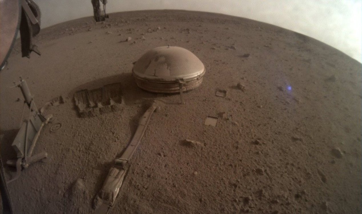 InSight Mars lander assina com foto e mensagem final comovente