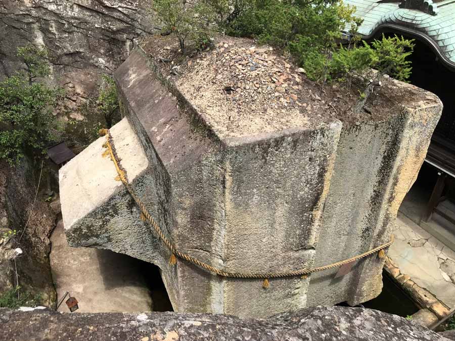 no-Hoden - Colossal enigma megalítico de 500 toneladas do Japão