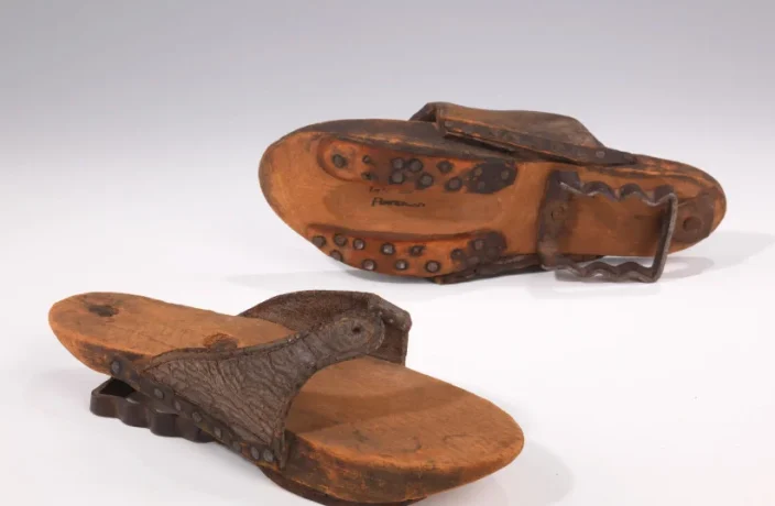 Descobertas sandálias femininas bizantinas de 1.500 anos