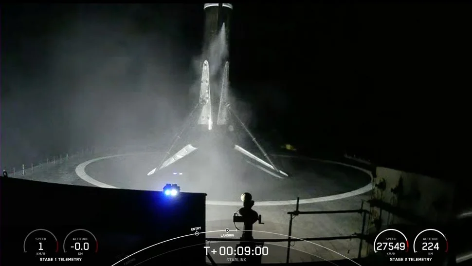 SpaceX aterrissa foguete em navio