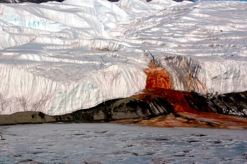 Cataratas de Sangue da Antártida
