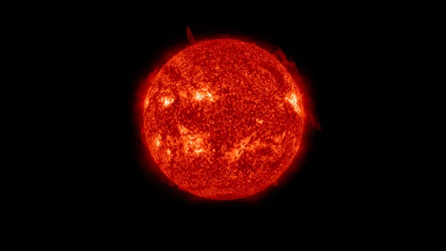 Novas pesquisas revelam um Sol menor do que imaginávamos