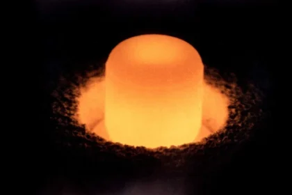 Espaçonave alimentada por radioisótopos e plutônio-238