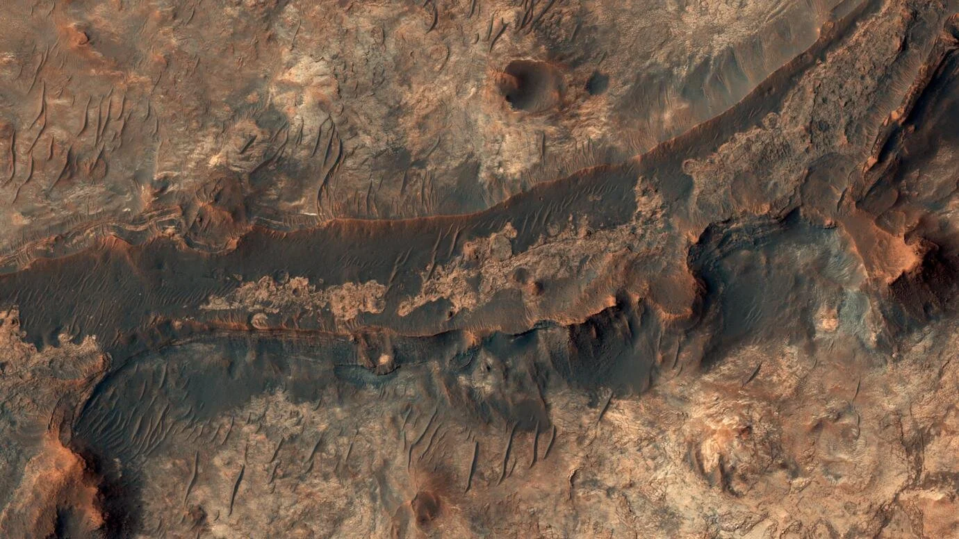 Rover Chinês detectou estruturas poligonais em Marte