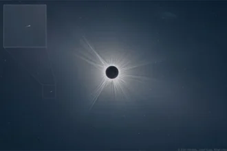 Havia um cometa perto do Sol durante o eclipse